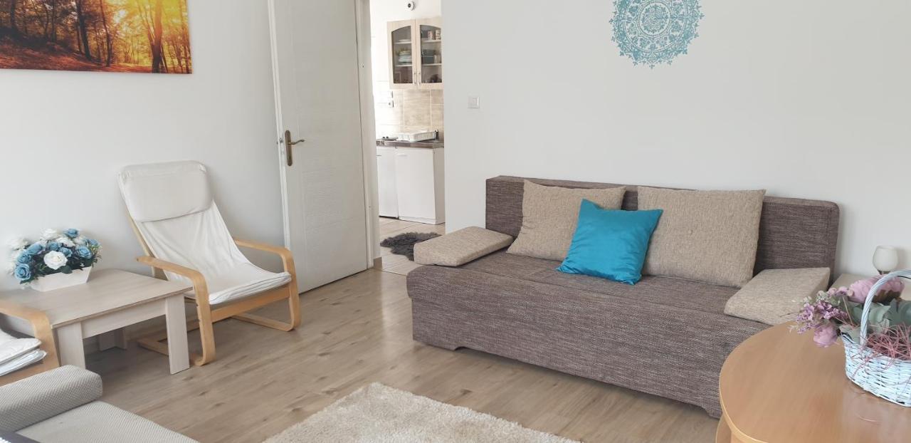 Napfeny Apartmanhaz Balatonbereny Exterior photo
